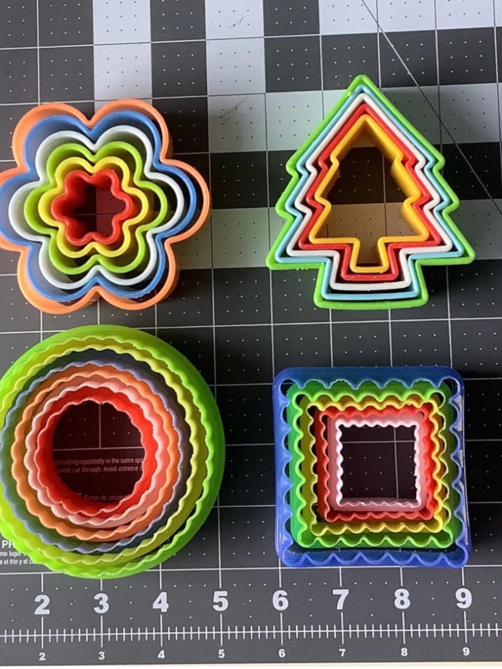 Cookie Cutters Set 22 pcs., Circle, Square, Flowers, Christmas Tree, plastic.